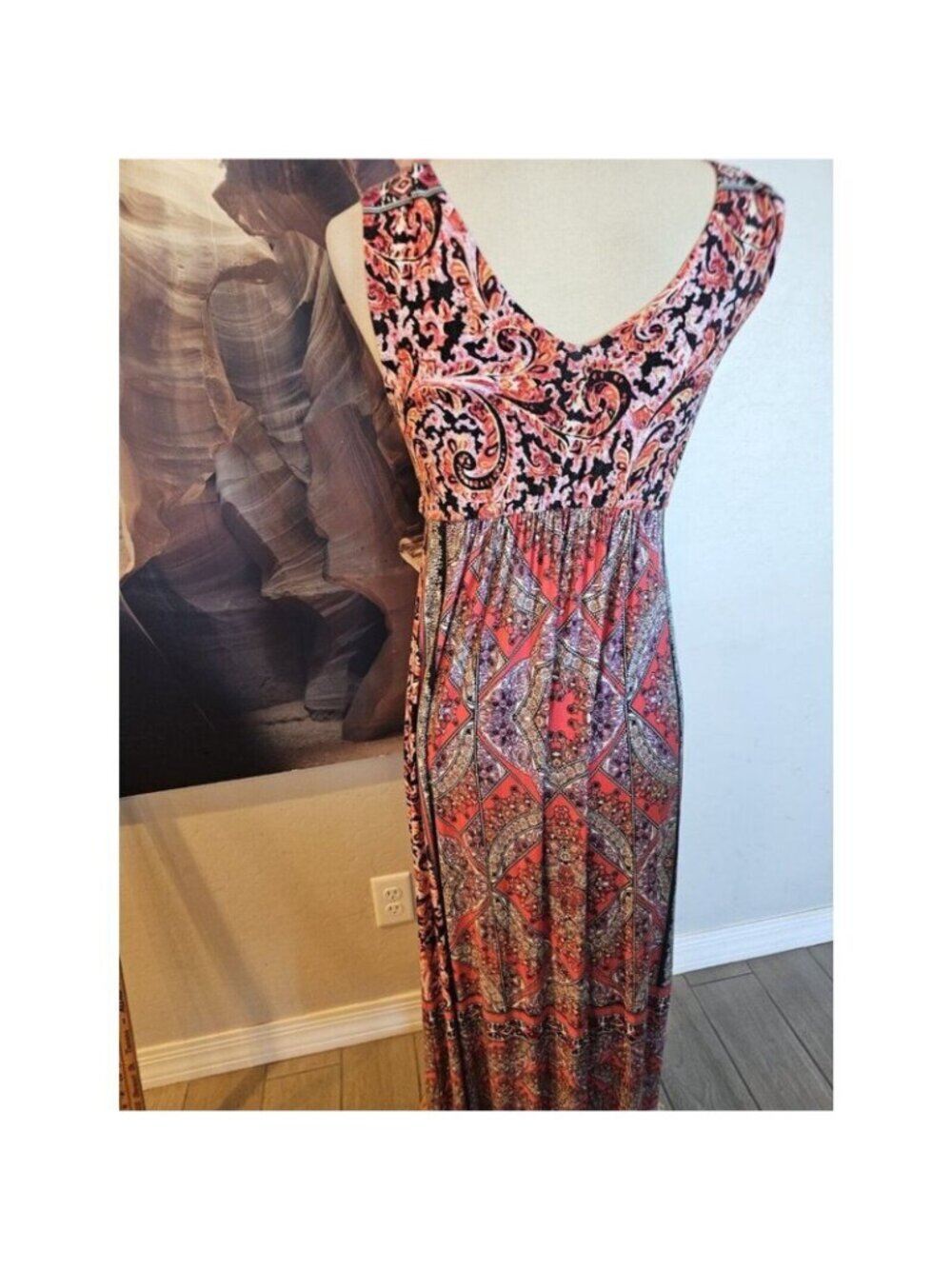 SOMA V-Neck Long Dress Red Black Geometric Paisley Pattern Small Sleeveless - Picture 3 of 5